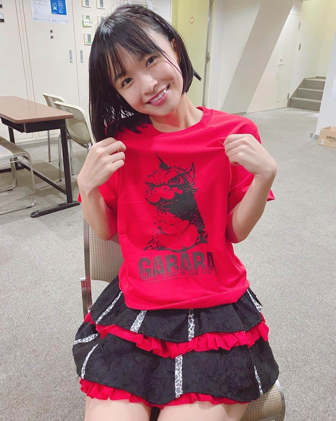 百川晴香さんのインスタグラム写真 - (百川晴香Instagram)「GABARAさんTシャツ🗣🗣🗣 #gabara #楽屋 #アイドル #japanesegirl #cute #followｍe」9月19日 15時37分 - momokawaharuka