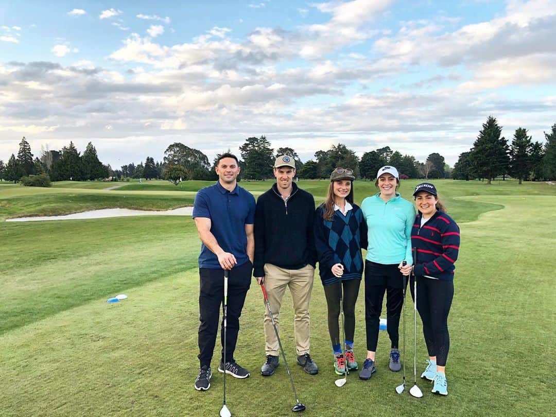 Sophie Pascoeさんのインスタグラム写真 - (Sophie PascoeInstagram)「Tee-rific afternoon on the course with the crew! 🏌🏽‍♀️🏌🏻 #golf #weekendvibes」9月19日 15時55分 - sophpascoe1