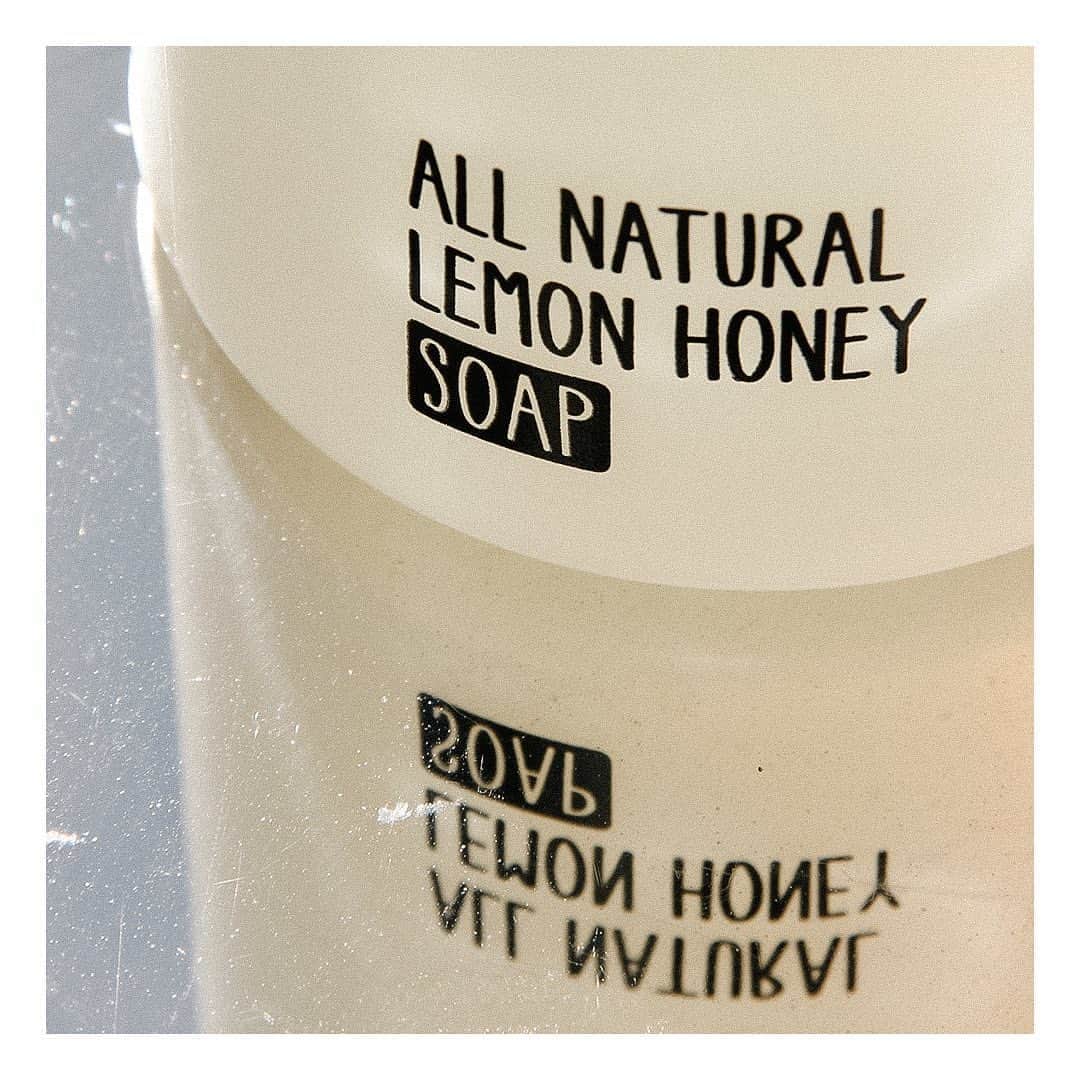 Stop The Water While Using Me!さんのインスタグラム写真 - (Stop The Water While Using Me!Instagram)「Start your saturday right with our All Natural Lemon Honey Soap. ⁠ ⁠ #stopthewaterwhileusingme #lemonhoney #waterlover #cleancosmetic #ecofriendly #microplasticfree #sustainablelifestyle #allnaturalcosmetics #soap #greencosmetics」9月19日 16時02分 - stopthewater