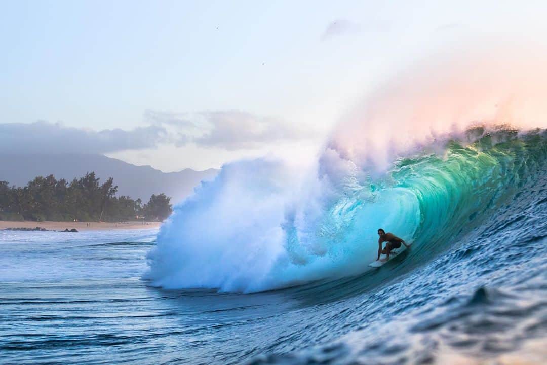 ジョーディ・スミスさんのインスタグラム写真 - (ジョーディ・スミスInstagram)「One wave with two different angles. Soon soon @oneillusa #hawaii」9月19日 16時07分 - jordysmith88