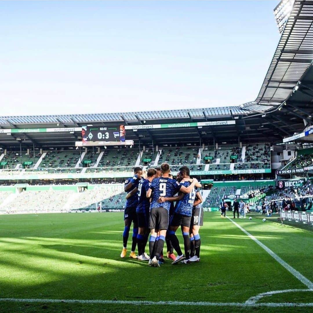 ジョン・コルドバさんのインスタグラム写真 - (ジョン・コルドバInstagram)「Guter Start Jungs⚽️💪🏾 @herthabsc」9月20日 2時21分 - jhoncordoba9