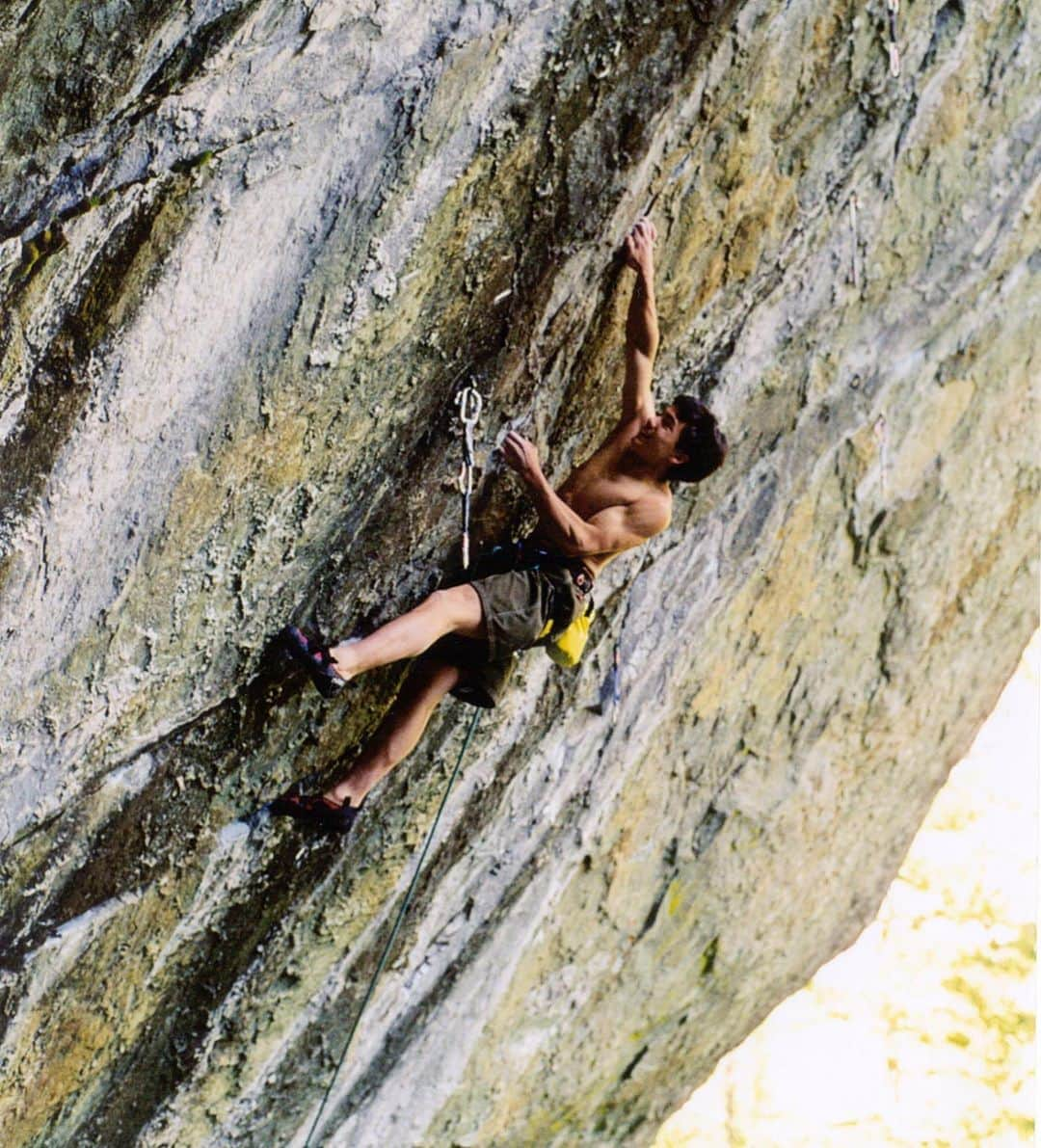 シーン・マコールさんのインスタグラム写真 - (シーン・マコールInstagram)「20 year challenge 🦾 ⠀⠀⠀⠀⠀⠀⠀⠀⠀ In 2000, at 12 years old, I became the youngest person in the world to climb 5.14. Pulse still stands as a stiff 5.14 to this day. This photo was taken a few weeks later trying a harder version with the same start! 🧗🏻‍♂️ ⠀⠀⠀⠀⠀⠀⠀⠀⠀ I have loved watching the progression of the sport over the last two decades. From outdoor achievements, the evolution of route setting, and of course competition climbing and the Olympic Games ❤️ ⠀⠀⠀⠀⠀⠀⠀⠀⠀ I don’t know what the next 20 years will hold, but I hope to be present helping those next generations reach their full potential! 🙏🏽 ⠀⠀⠀⠀⠀⠀⠀⠀⠀ ⠀⠀⠀⠀⠀⠀⠀⠀⠀ ⠀⠀⠀⠀⠀⠀⠀⠀⠀ ⠀⠀⠀⠀⠀⠀⠀⠀⠀ ⠀⠀⠀⠀⠀⠀⠀⠀⠀ @adidasterrex  @scarpana  @joerockheads  @verticalartclimbing  @flashedclimbing  @perfect_descent  @CANFund  @visaca  @bloczdistribution #verticalart #CANFund #TeamVisa #climbing #train #canada #athlete #sports #power #fitness #20yearchallenge #flashback」9月20日 2時22分 - mccollsean