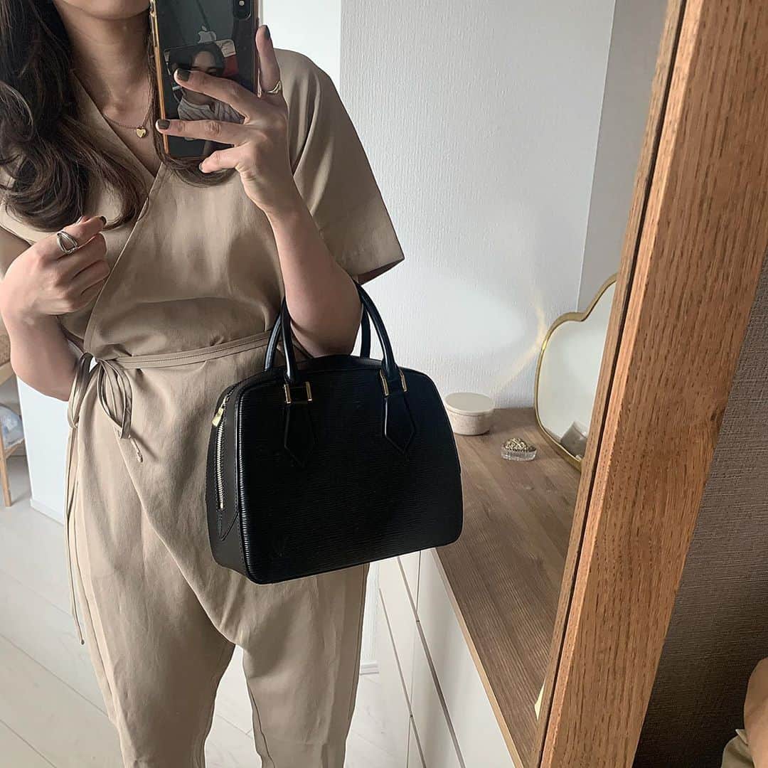 のインスタグラム：「＊ いつかの私服！ 4連休が始まりましたね☺️ * *」