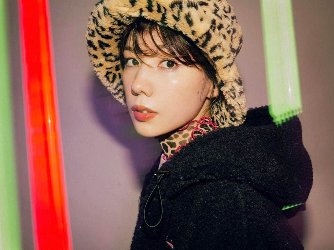 仲里依紗のインスタグラム：「大好きなcandy stripper✨ よしえさんの連載❤️ おしえて好きなひとに 呼んでいただきまして たくさんお話ししました🥰❤️@candy_yoshie  久しぶりお会いできて 嬉しかった🥰❣️❣️❣️ 是非チェックしてね💓」