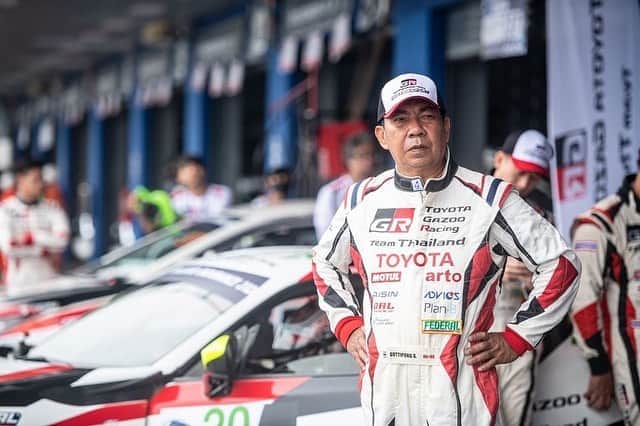 Toyota team thailandさんのインスタグラム写真 - (Toyota team thailandInstagram)「ผลการแข่งขัน RAAT Thailand Endurance Championship International 2020 สนามที่ 2 กับ 6 ชั่วโมงที่ทั้งแห้งทั้งเปียก ลุ้นกันมันส์มาก พิสูจน์ทั้งฝีมือทั้งรถและคน ทั้งนักแข่ง ทีมงาน ผู้จักการทีมที่วางแผนการแข่งขัน !!!DOUBLE PODIUM!!!  No.19 จบการแข่งขันอันดับที่ 2 ในรุ่น และอันดับที่ 2 Overall Car: Toyota 86  Class: Touring Car 2000cc  Drivers: Arto // MadCow // Ton  No.20 จบการแข่งขันอันดับที่ 3 ในรุ่น และอันดับที่ 3 Overall Car: Toyota 86  Class: Touring Car 2000cc  Drivers: Man // Hong // Jum  No.37 - Winner 🏆 ในรุ่น และอันดับที่ 9 Overall Car: Toyota Corolla Altis GR  Class: Toyota One Make Altis One Make Race  Drivers: X // Glarr   #อยากเห็นคนไทยหัวใจมอเตอร์สปอร์ต #TeamWork #ThaiTeam #TOYOTAGazooRacingteamThailand #CheerThai #ThaiPride #ไม่เชียร์ไทยแล้วจะเชียร์ใคร #แข่งรถ #นักแข่ง #ทีมคนไทย #Car #RaceCar #LexusRCF #TOYOTA86 #SuperCar #CHR #Supra #Corolla #GR #TGR #GazooRacing」9月19日 19時07分 - toyotagazooracingteamthailand