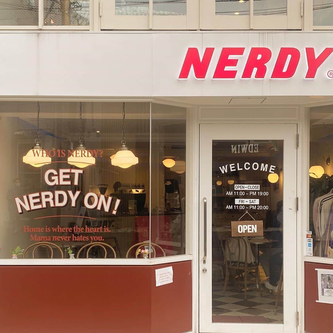 岡元優香さんのインスタグラム写真 - (岡元優香Instagram)「@nerdyofficial の カフェにいってきました✨🐶  #nerdycafe #nerdy」9月19日 19時01分 - ___o3yuka._