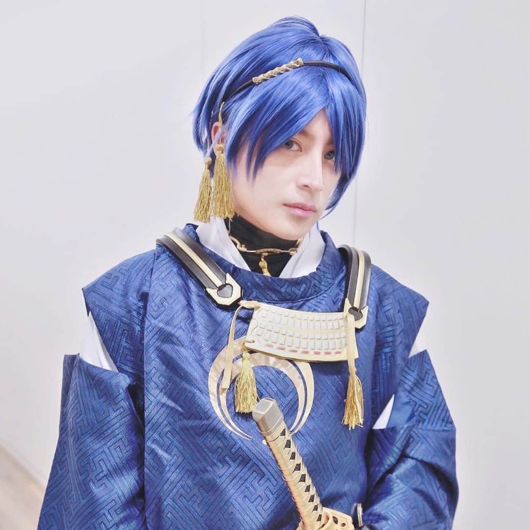 GENERATIONS高校TVのインスタグラム：「似合いすぎ✨﻿ 亜嵐が挑戦したのは﻿ 刀剣乱舞 三日月宗近⚔﻿ ﻿ 亜嵐のコスプレ﻿ みんなは何が好き？﻿ ﻿ 公式Twitter﻿ @gene_kou で検索🔍﻿ ﻿ ※亜嵐はカラコンを加工で入れています﻿ -----------------------------------﻿ #gene高 #ジェネ高 #generations高校tv #gene #generations #ジェネ #ジェネレーションズ #generationsfromexiletribe #ldh﻿ #白濱亜嵐 #片寄涼太 #数原龍友 #小森隼 #佐野玲於 #関口メンディー #中務裕太 #ジェネ犬 #geneファンさんと繋がりたい #ldhファンさんと繋がりたい #少年クロニクル」