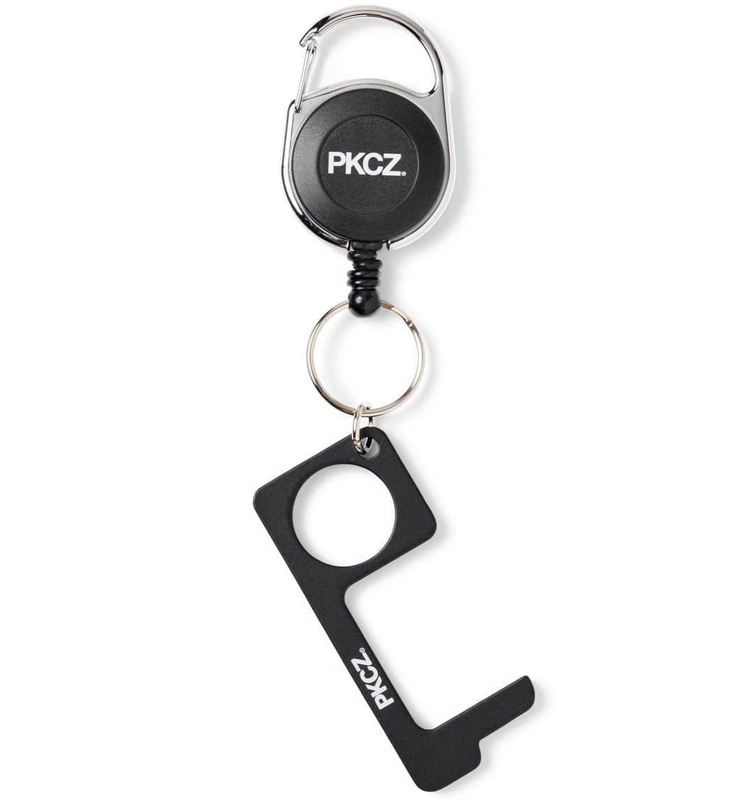 DJ DARUMAのインスタグラム：「例の接触感染対策アイテム販売開始！ ''Safe Touch Reel Key Chain'' 1,980yen＋tax プロフィールに直リンクあり〼！❌SOLD❌」