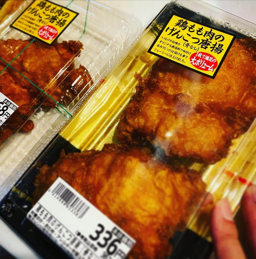 安倍吉俊のインスタグラム：「唐揚げが攻撃を受けていると聞いて」