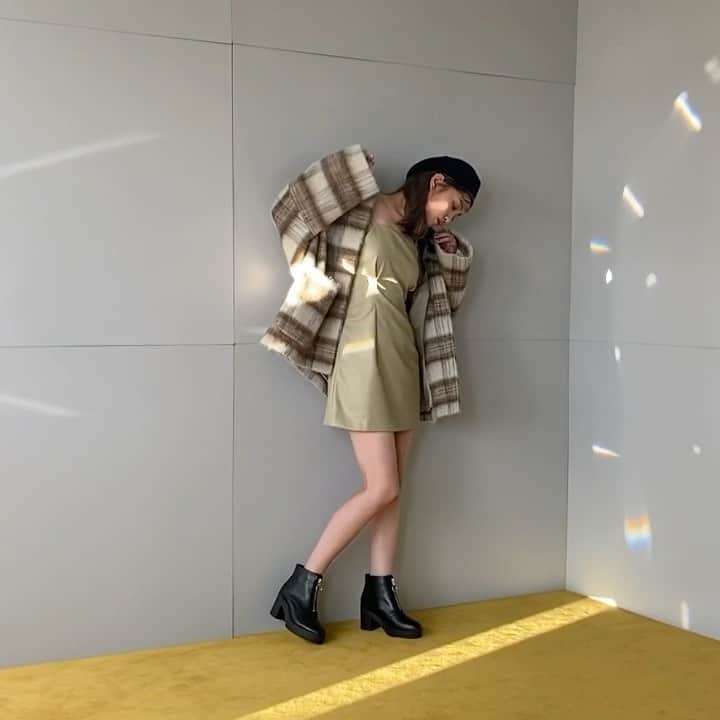 加藤玲奈のインスタグラム：「発売中の"sweet"出てます💓ぜひみてね🥰 @sweet_editors  @orientaltraffic_official」