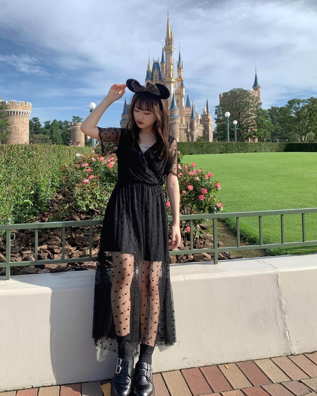 としお理歩さんのインスタグラム写真 としお理歩instagram Disneyの全身コーデ りほすたいる ワンピースでブラックコーデにしたよ 良かったら参考にしてね ディズニーコーデ ディズニーカチューシャ 9月19日 21時02分 Riho Toshio