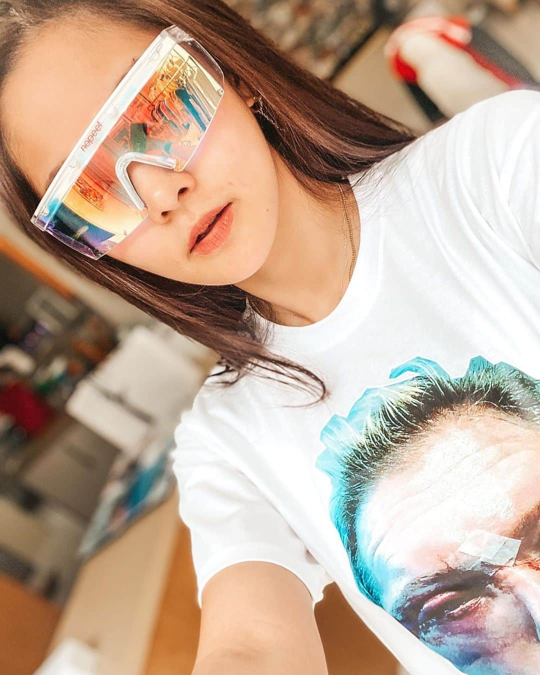 Kim Chiuさんのインスタグラム写真 - (Kim ChiuInstagram)「Sup?!!! 😎 How’s your weekend??? . . 😎 @nopeetstore」9月19日 21時05分 - chinitaprincess