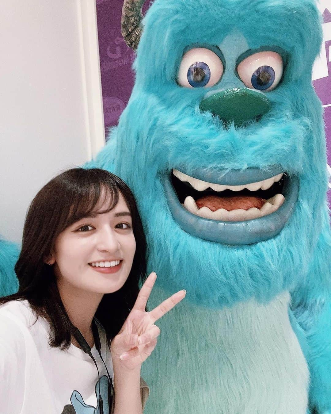 山出愛子さんのインスタグラム写真 - (山出愛子Instagram)「#ohmycafe の " #PIXARFEST "   ちょこっと前？少し前？に やっと行って来ました！  PIXARのキャラクターがた〜くさんいて最高に幸せな空間だったぁ♡  ご飯、めちゃくちゃ非日常的な凄い色だけど本当に美味しかったよ！！😋  入り口にいたサリーとの写真もお気に入り♡  期間限定で東京、大阪、名古屋で開催中！」9月19日 21時14分 - aiko_yamaide