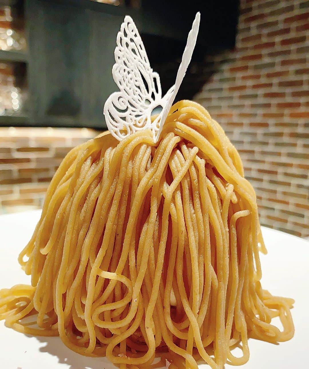 里井真由美のグルメインスタ