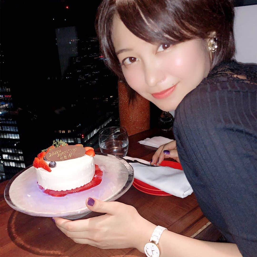 のインスタグラム：「・  19歳になりました！🎂 わたしのことを応援してくれるすべての方に❤️ ありがとうございます❗️ 暖かいメッセージ届いています😊」