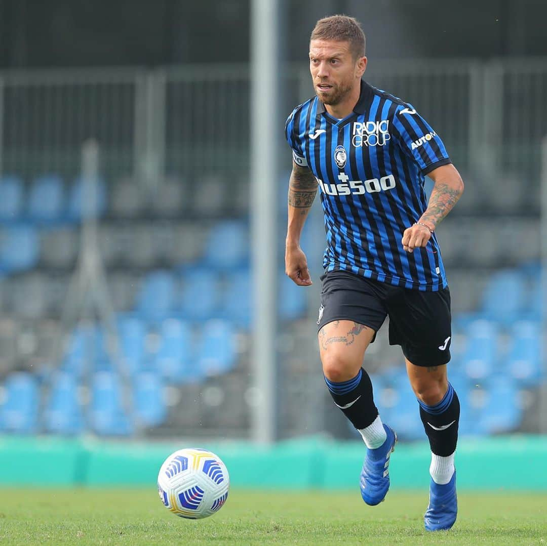 アレハンドロ・ゴメスさんのインスタグラム写真 - (アレハンドロ・ゴメスInstagram)「90 min di partita per arrivare in forma al campionato 💪🏼⚫️🔵 #atalantabc」9月19日 21時39分 - papugomez_official