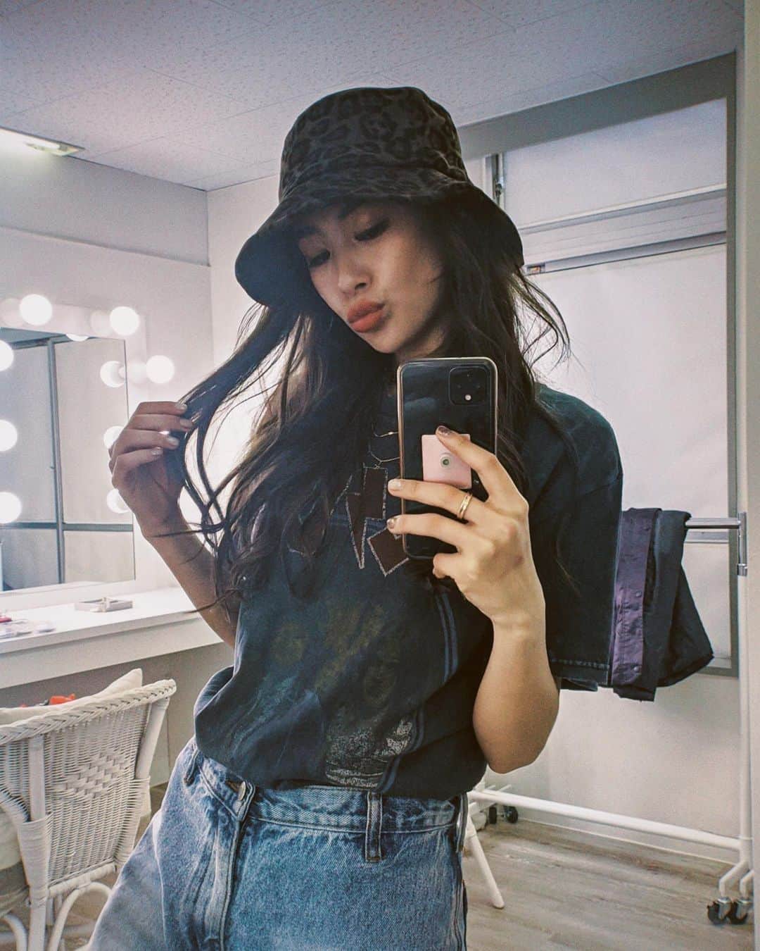 harunaのインスタグラム：「🖤」