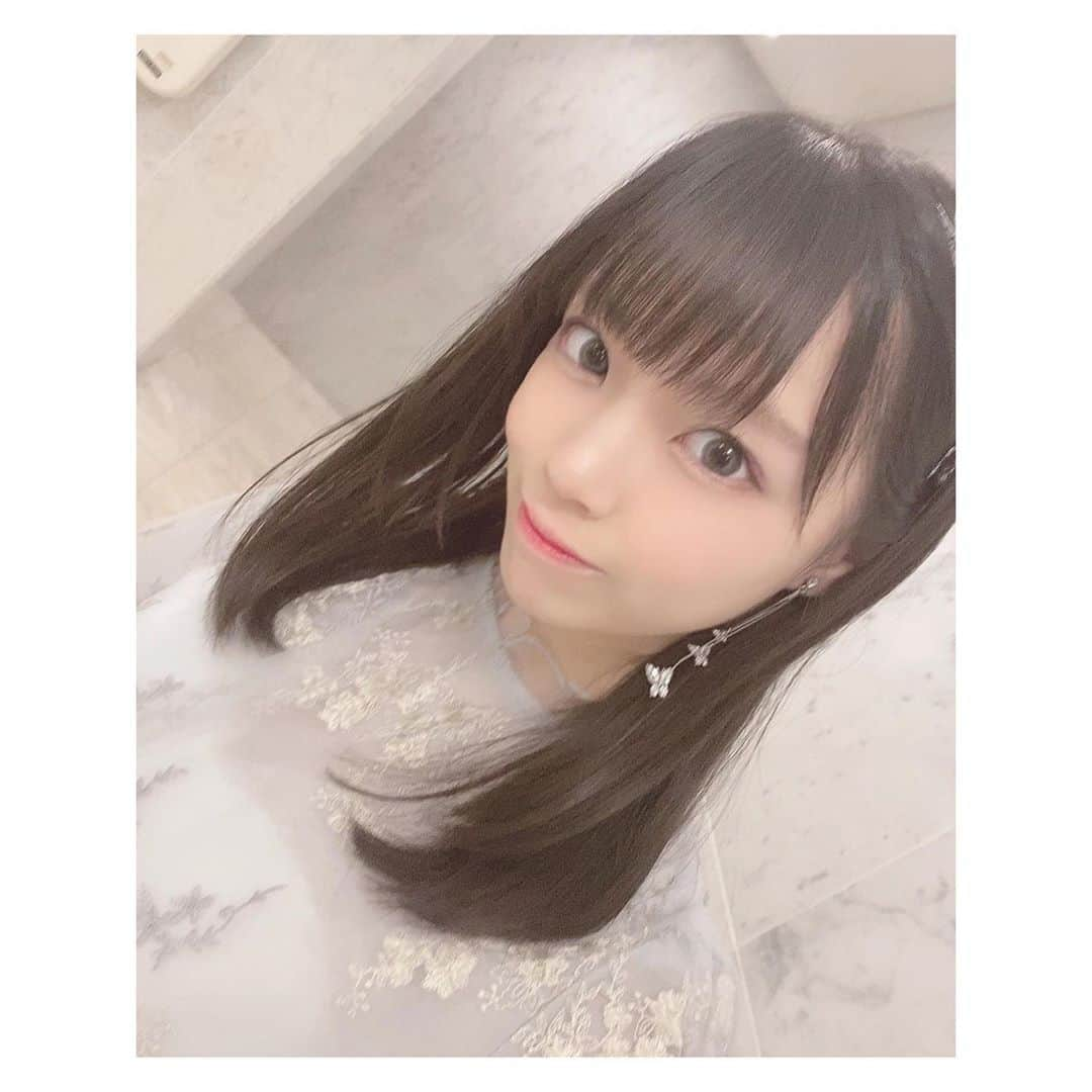 岩田陽菜さんのインスタグラム写真 - (岩田陽菜Instagram)「今日もお話し会でしたが、これは昨日のお話し会の私服です‧✧̣̥̇‧✦‧💙‧✧̣̥̇‧✦‧﻿ ﻿ #ingni#私服#レース#ブラウス#水色#白#カチューシャ#niceclaup#蝶々#蝶#イヤリング#ring#アクセサリー」9月19日 21時52分 - hina_naso_stu48