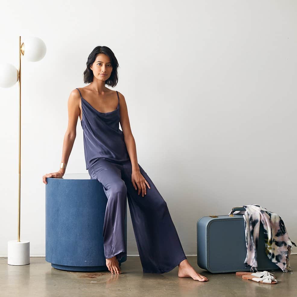 のインスタグラム：「Giving You the Blues.  Shop Emmet + Aiko in Midnight.   #newarrivals #taptoshop #yfbclothing #youngfabulousandbroke」
