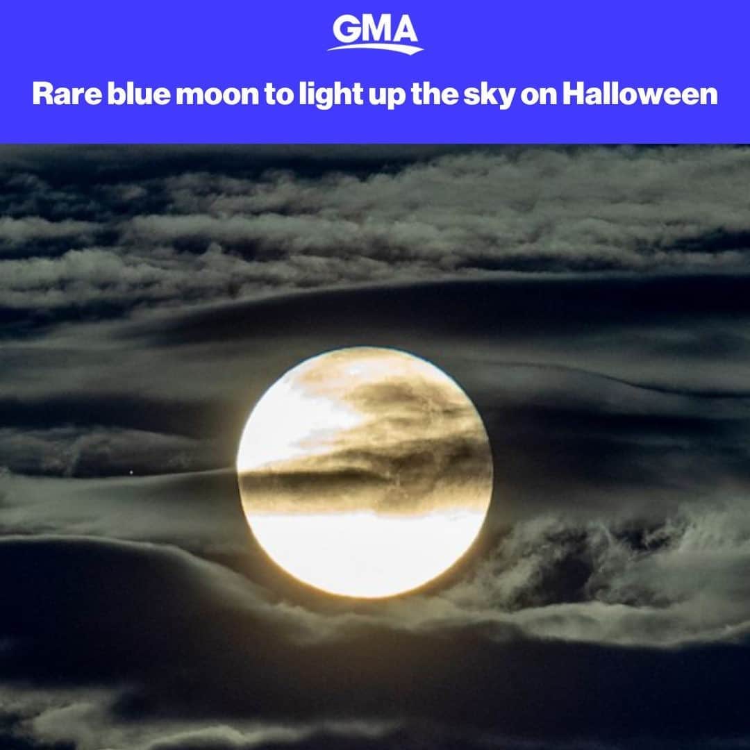 Good Morning Americaさんのインスタグラム写真 - (Good Morning AmericaInstagram)「On Halloween, the sky will be lit up by a rare blue moon on the scariest night of the year! Learn more at the link in bio.」9月19日 22時00分 - goodmorningamerica