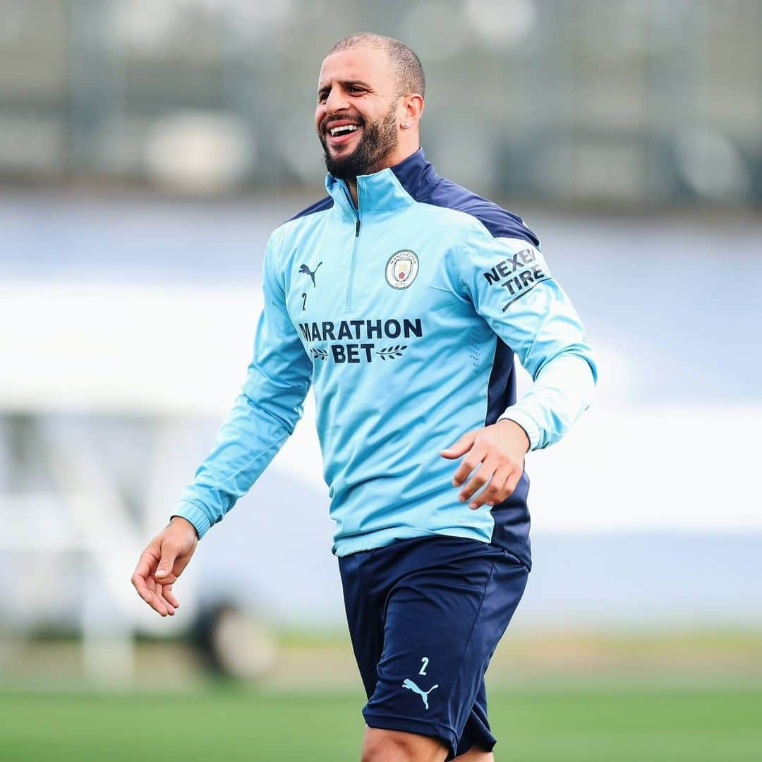 マンチェスター・シティFCさんのインスタグラム写真 - (マンチェスター・シティFCInstagram)「Warming up for Wolves! 🐺🙌 #mancity」9月19日 22時00分 - mancity