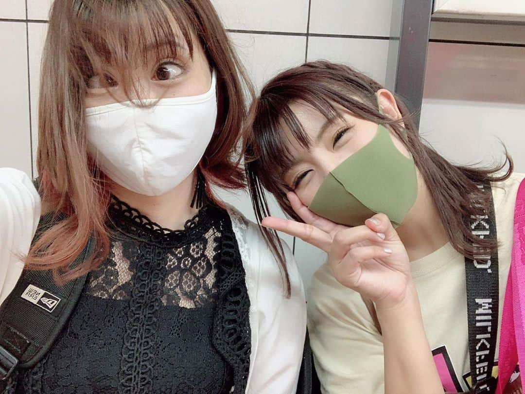 安森彩那さんのインスタグラム写真 - (安森彩那Instagram)「ぬんちゃれすごんざえもん🌞 初恋村秋！秋！秋祭り！🍠🍂🍁🌰🎃🌾🍊🍐🍇 ありがルンティ❗❗ ✄-------------------‐✄ ぬーsunショー。洋画あるある(ホラー編)初出しし過ぎて、良いとこで噛む。 ---- でも無事にできて、やらせて頂き感謝😭🙏✨ 一発目噛まずにうまくいったらもう一つのver.も、見せられたかもしれんかったんよ😭😭😭やっちまった。。 いつかのお楽しみに、しっかり練習しとく❗❗ ----- そして 久々のみんなに会えてよかった♥ 特典会も来てくれてありがとうᕕ( ᐛ )ᕗ- ̗̀ ♡ ̖́- こっちが逆に元気もらうんよᐠ ♡ ᐟ --- ぬーsun予約してくれた方もありがルンティ(*´ω`)ﾉ- ̗̀ ♡ ̖́- 特典待っててね♥ ---- 明日2部は頭脳王。 苦手やけど、楽しむぞ〜❗✨ そして明日はみんなと写真撮るぞ〜＼（*´∇｀*）／ ⃝ ⍤⃝ ⍨⃝ ∵⃝♡⍢⃝ ⍤⃝ ⍨⃝ ∵⃝♡⍢⃝ 9月20日16:00〜頭脳王 場所:四谷三丁目ドリームシアター 料金:S席3000円 A席2800円  出演 初恋タロー、大谷健太、望月崇徳、バイザウェイ小澤、ブラゴーリ、ネイチャーバーガー、まんぷくユナイテッド、きみと歩実、七菜原ココ、亜矢みつき、新垣智江、佐藤りこ、横屋敷ありさ、#だっしゅ、琴海りお、根本羽衣、小島未帆、安森彩那、西尾舞生、竹本茉莉 ‪- - - - - - - - - - - - - - - - -  はざまらぎー！！！ #event #starbucks #マロン #栗 #制服 #文化祭 #お笑い #芸人 #コメディアン #comedian」9月19日 22時10分 - ayana.y_official