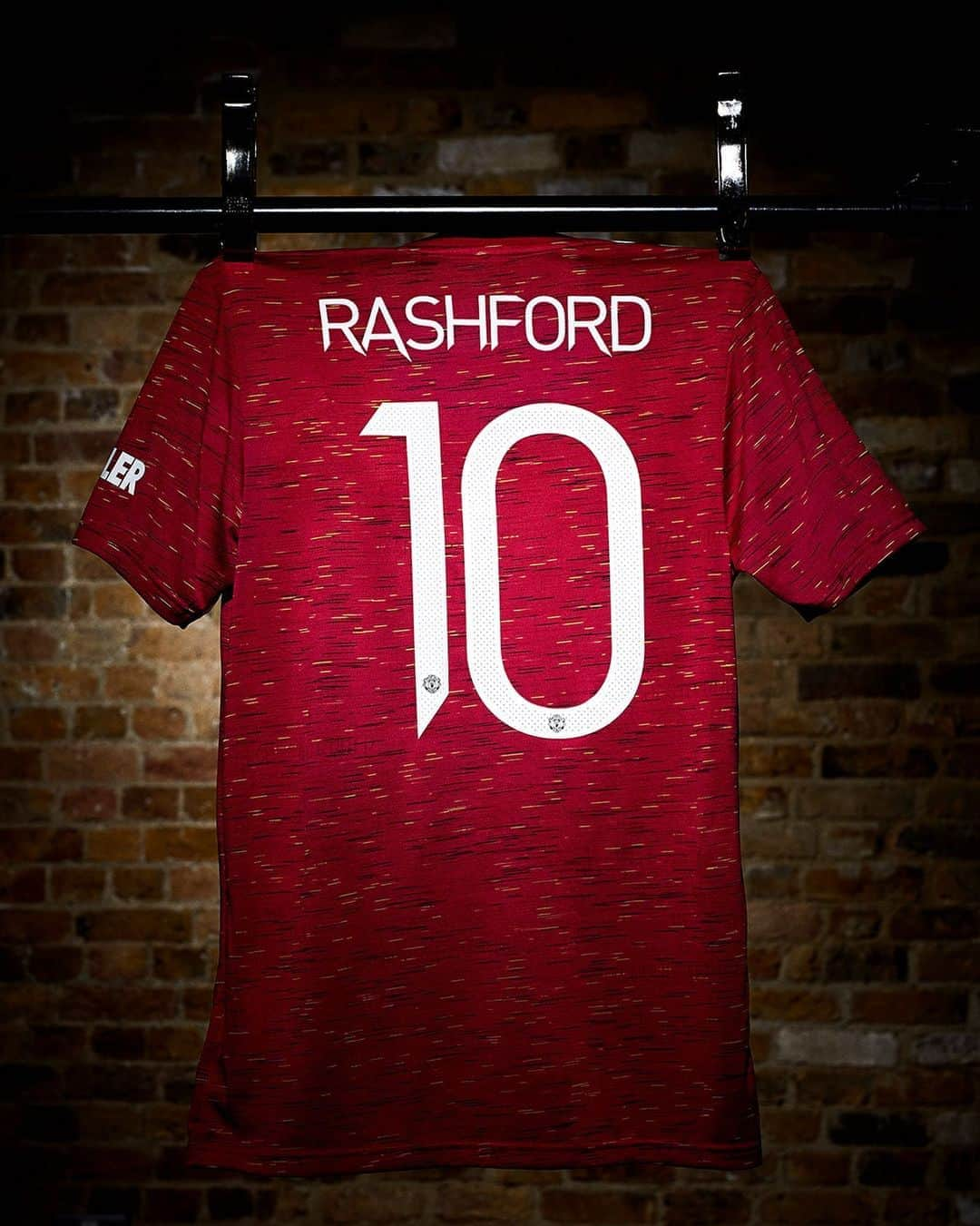 マンチェスター・ユナイテッドさんのインスタグラム写真 - (マンチェスター・ユナイテッドInstagram)「A shirt fit for every Red 🔴 #MUFC #PremierLeague #Rashford」9月19日 22時12分 - manchesterunited