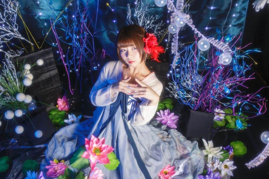 白波瀬ミキティ。のインスタグラム：「海月姫＊ . . . . #海月姫 #創作 #海月 #創作コスプレ #こむや #空間コーディネート  #海の中 #韓服 #ロリータ服  #ロリータファッション  #コスプレイヤー #グラビア #アイドル #モデル #ポートレート #cosplayer #animecosplayer #cosplayphoto #japanesecosplayer #cosplayersofinstagram  #コスプレイヤー自画撮り部 #anime #自撮り女子 #アニメ好き #cosplaygirl #cosplayworld #東京カメラ部 #コスプレイヤーさんと繋がりたい #インスタグラマー #costume」