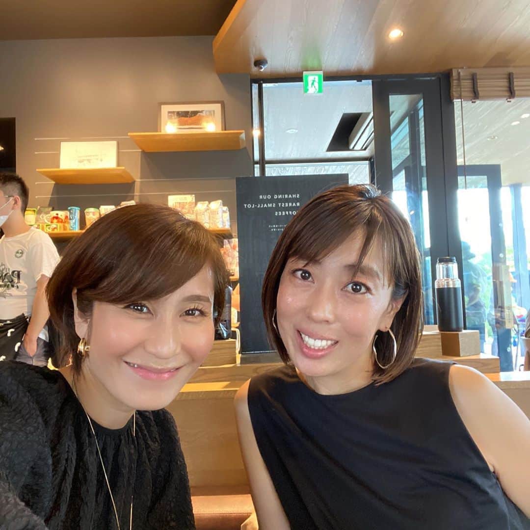 森上亜希子さんのインスタグラム写真 - (森上亜希子Instagram)「今回の札幌訪問の1番の目的は大親友のパパに会いに行く事‼️  パパに久しぶりに会えて嬉しかった❤️ そして、パパ、美味しすぎるお寿司に焼肉、ご馳走様でした‼️  大親友ののんちゃんの家に泊めてもらって、久しぶりに可愛いおーすけにも会えて、優しいのんちゃんの旦那様に会えて嬉しかったよ〜‼️  最高の2日間になりました‼️  また、会いに行くね〜❤️  #札幌 #大親友 #30年のお付き合い  #お寿司 #最高 #テニス #tennis」9月19日 22時36分 - akiko_morigami