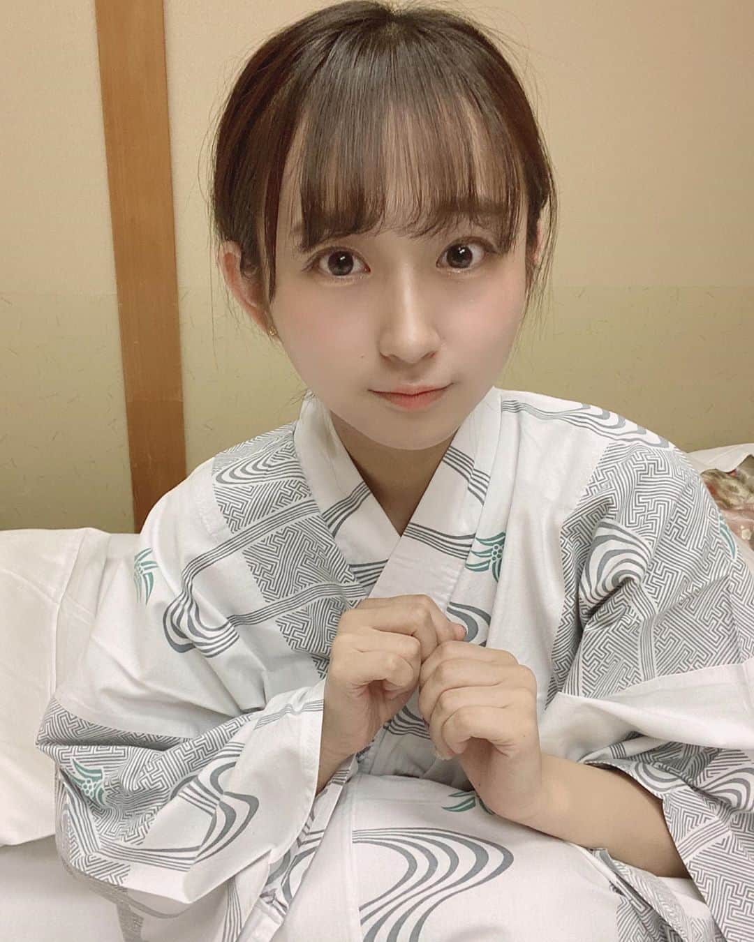 のインスタグラム：「. .  家族でゴートゥーしてきました🚗」