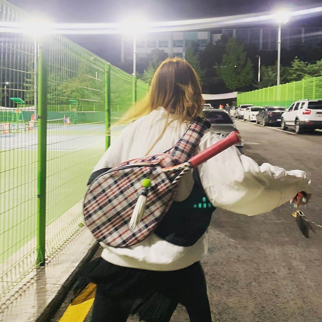 ル（AHN ELLY）さんのインスタグラム写真 - (ル（AHN ELLY）Instagram)「🎾🤍🎾」9月19日 22時45分 - x_xellybabyx