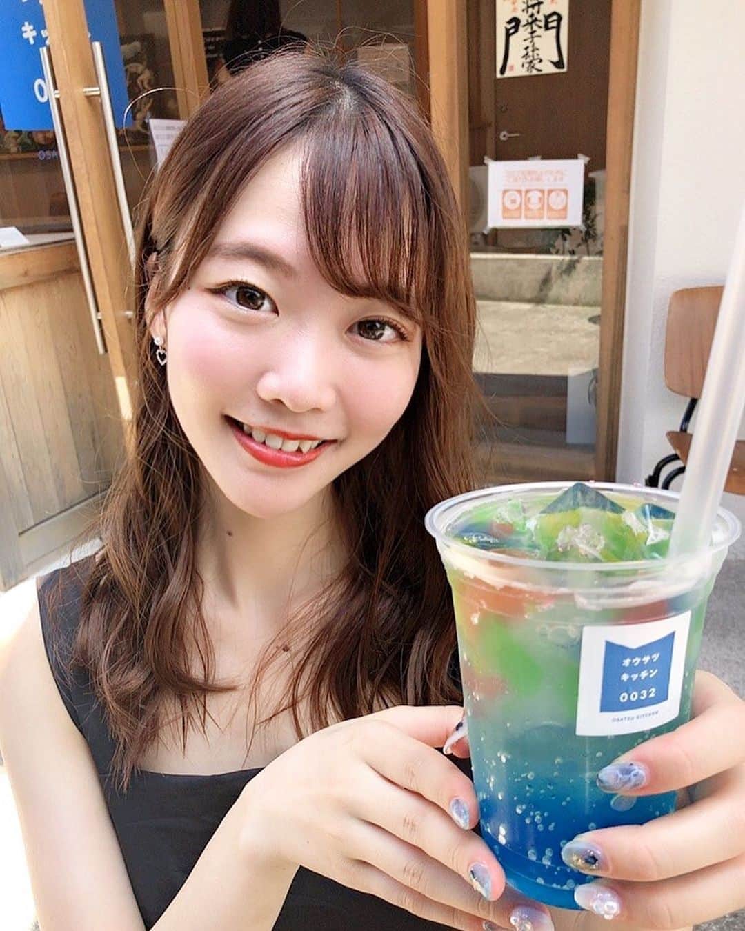 齋藤佳穂のインスタグラム：「いつもいいねコメントありがとうございます💓  Instagramは決まりで返信することができませんが毎回楽しみに読ませていただいています🐶  #ミスキャンパス立命館  #ミスキャン #ミスキャンパス #ミス立命館 #立命館大学 #京都 #女子大生#ritsumeikan #伊勢 #伊勢カフェ」