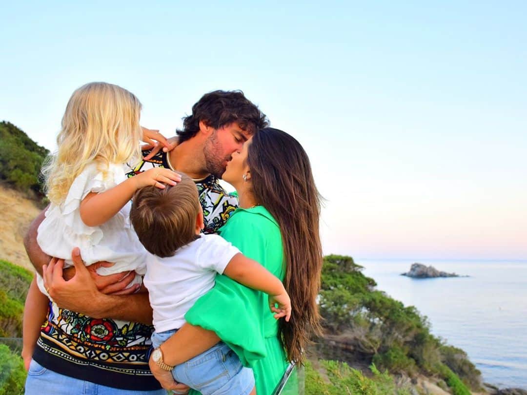 のインスタグラム：「“Eu reconheço que para ti nada é impossível e que nenhum dos teus planos pode ser impedido.” ‭‭Jó‬ ‭42:2‬ ‭❤️ Obrigada Jesus, Deus de alianças, Deus que cumpre, que é fiel, que não muda!!」