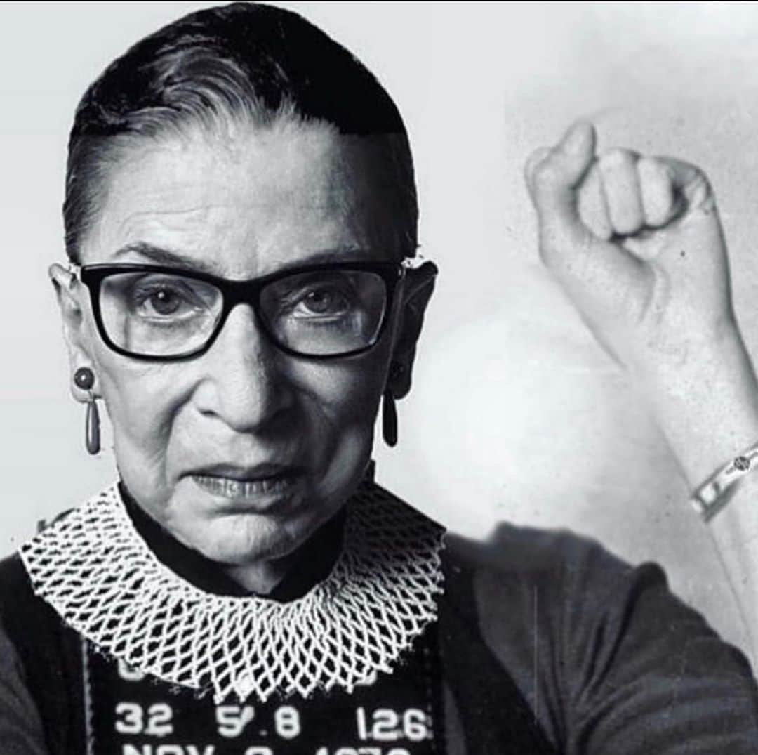 アレックス・モーガンのインスタグラム：「Her legacy must never be forgotten. We must carry it on. We will. RIP RBG」