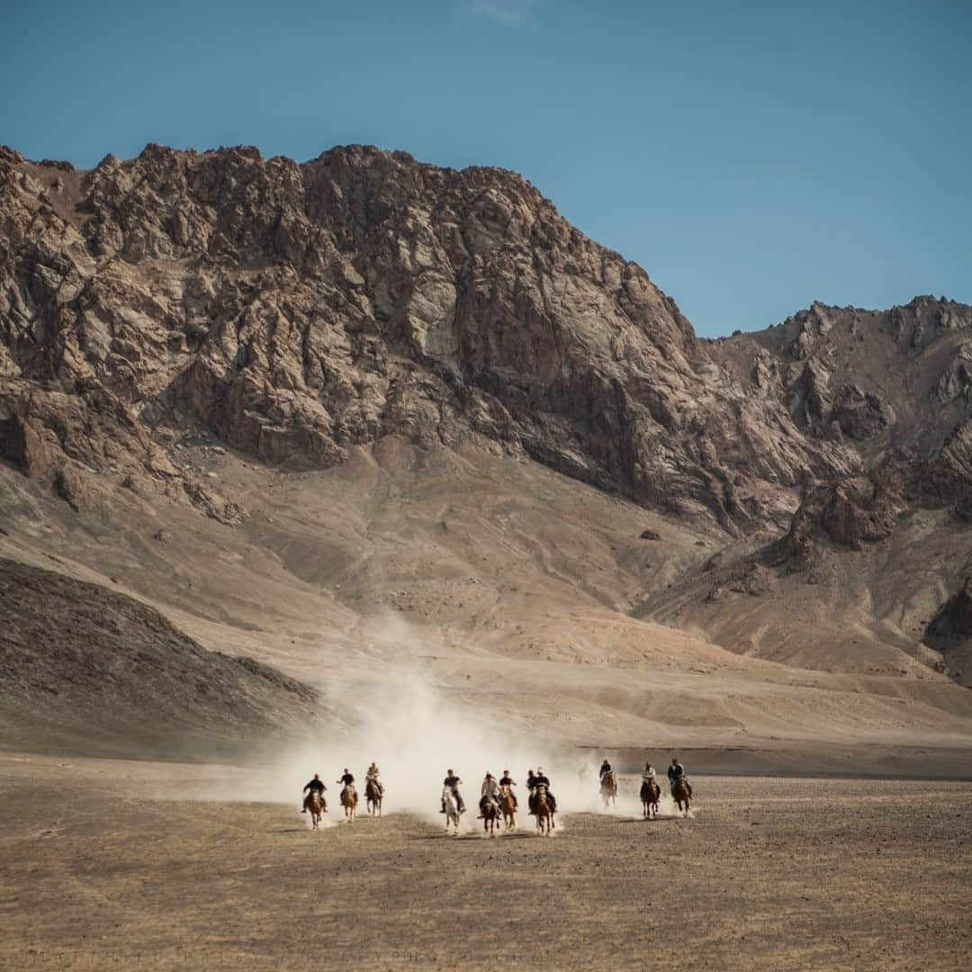 National Geographic Travelさんのインスタグラム写真 - (National Geographic TravelInstagram)「Photo by Matthieu Paley @paleyphoto / In Tajikistan’s Pamir Mountains, Kyrgyz horsemen warm up their horses before a race during the yearly At Chabysh festival. At 3,650 meters (11,975 feet) on the windswept steppe near the town of Murghab, the air is thin, yet it doesn’t stop spectators from coming every summer to celebrate Kyrgyz horse traditions.  For more cultural insights into our world, follow me @paleyphoto. #centralasia #tajikistan #horsetradition #kyrgyzculture #horse」9月20日 1時06分 - natgeotravel