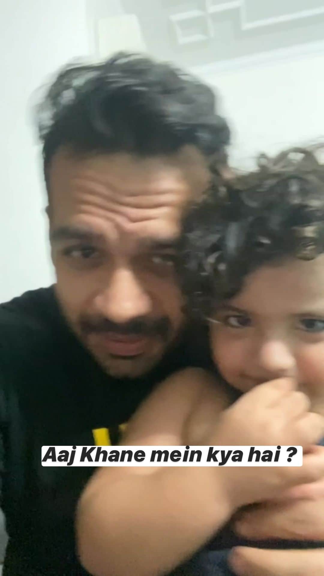 Gaurav Tanejaのインスタグラム：「Aaj khane mein kya hai rashu @rasbhari.taneja  #FlyingBeast」