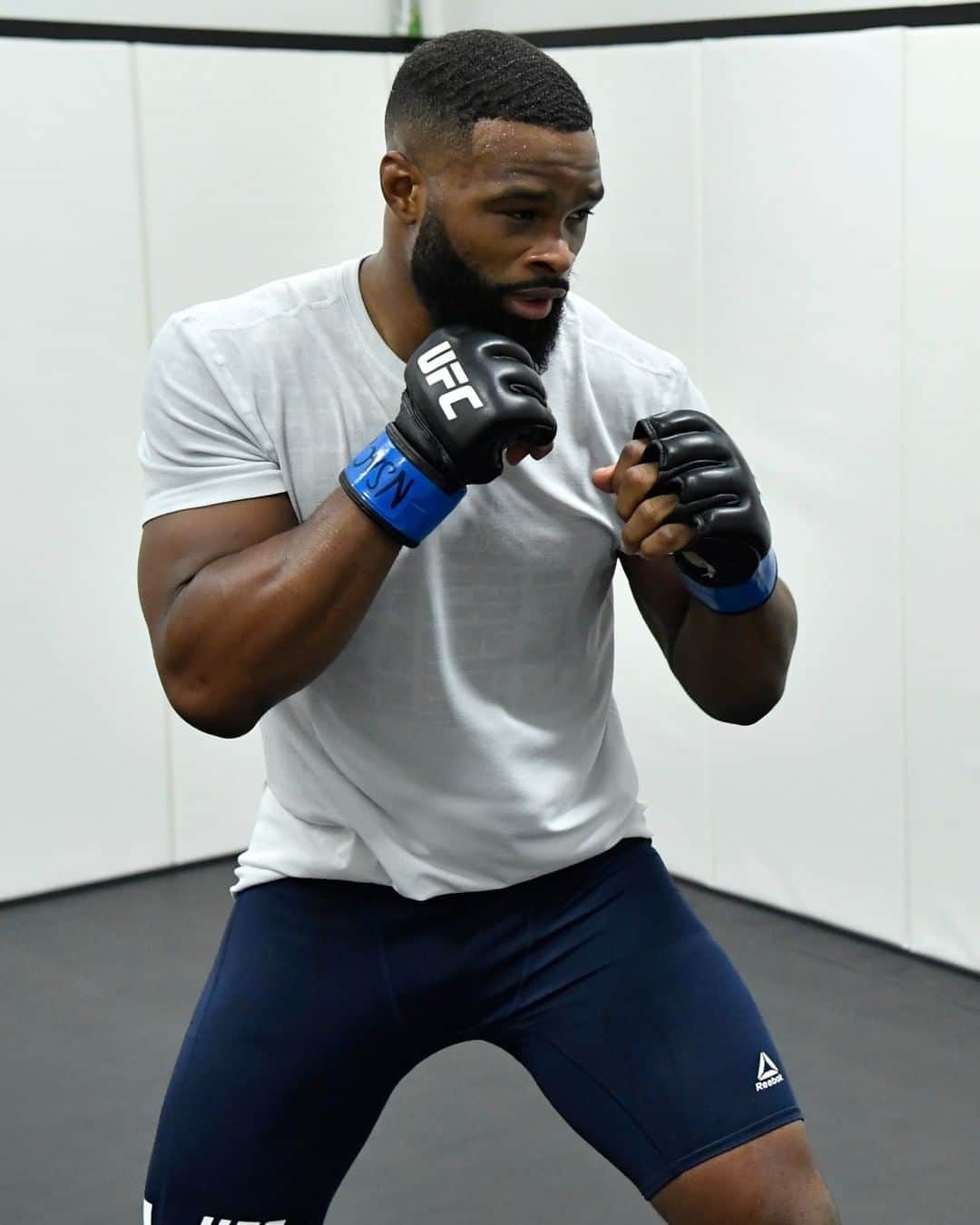 UFCさんのインスタグラム写真 - (UFCInstagram)「The Chosen One is ready! @TWooodley FINALLY faces Covington next. #UFCVegas11」9月20日 11時00分 - ufc