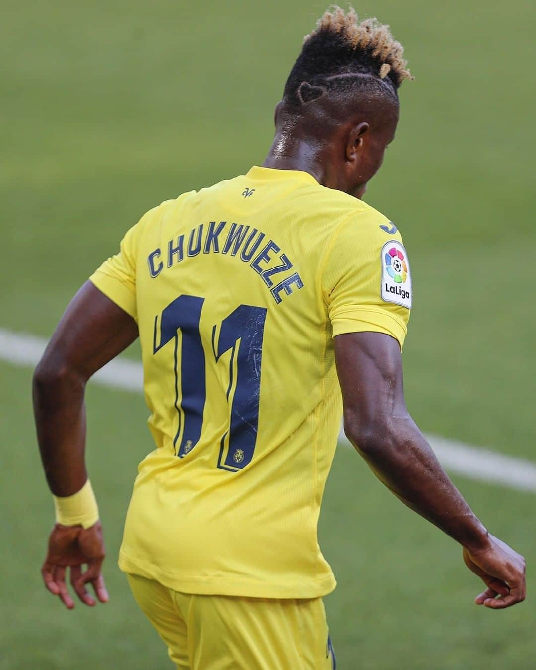 LFPさんのインスタグラム写真 - (LFPInstagram)「💛 @chukwuezesamuel8, so GOOD, so TALENTED! 🌟  • 🌟 ¡Tan bueno, tan talentoso, #Chukwueze! 💛  • #Villarreal #LaLiga #LaLigaSantander #Football」9月20日 12時00分 - laliga