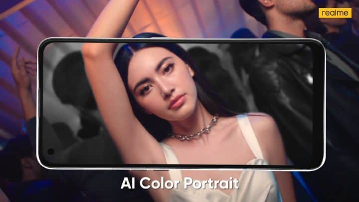 マイ・ダーウィカーのインスタグラム：「เป็นยังไงกันบ้างคะ มีใครได้ดู Live กันรึป่าว realme 7 Pro เปิดให้พรีออเดอร์กันได้แล้วน้าา เพียง 10,990.- เท่านั้น ได้ของแถมมากมาย ถึงวันที่ 24 ก.ย.นี้ 🥰 ติดตามข้อมูลเพิ่มเติมได้ที่ @realme_thailand #realme7Pro #realmeTH #davikah」