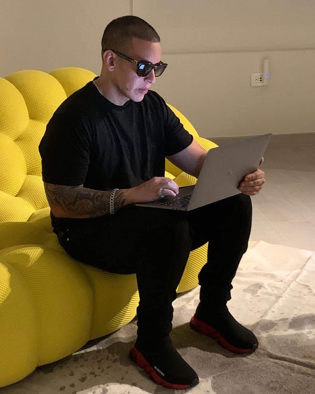 ダディー・ヤンキーのインスタグラム：「Estuve chateando con ustedes estos días. Siempre leyéndolos! #DonDon」