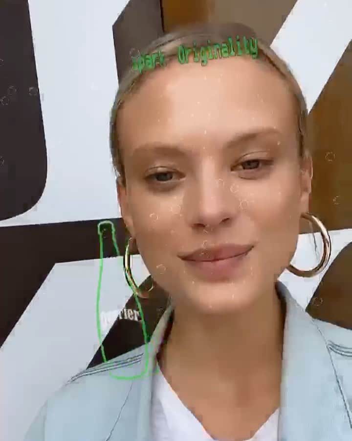 Fashion Weekのインスタグラム：「Sparking originality this season at #NYFW with @perrierusa ✨ @victoriagermyn models the new custom filter, head to the sparkly smiley face on the @NYFW Instagram to try it! #SparkOriginality」