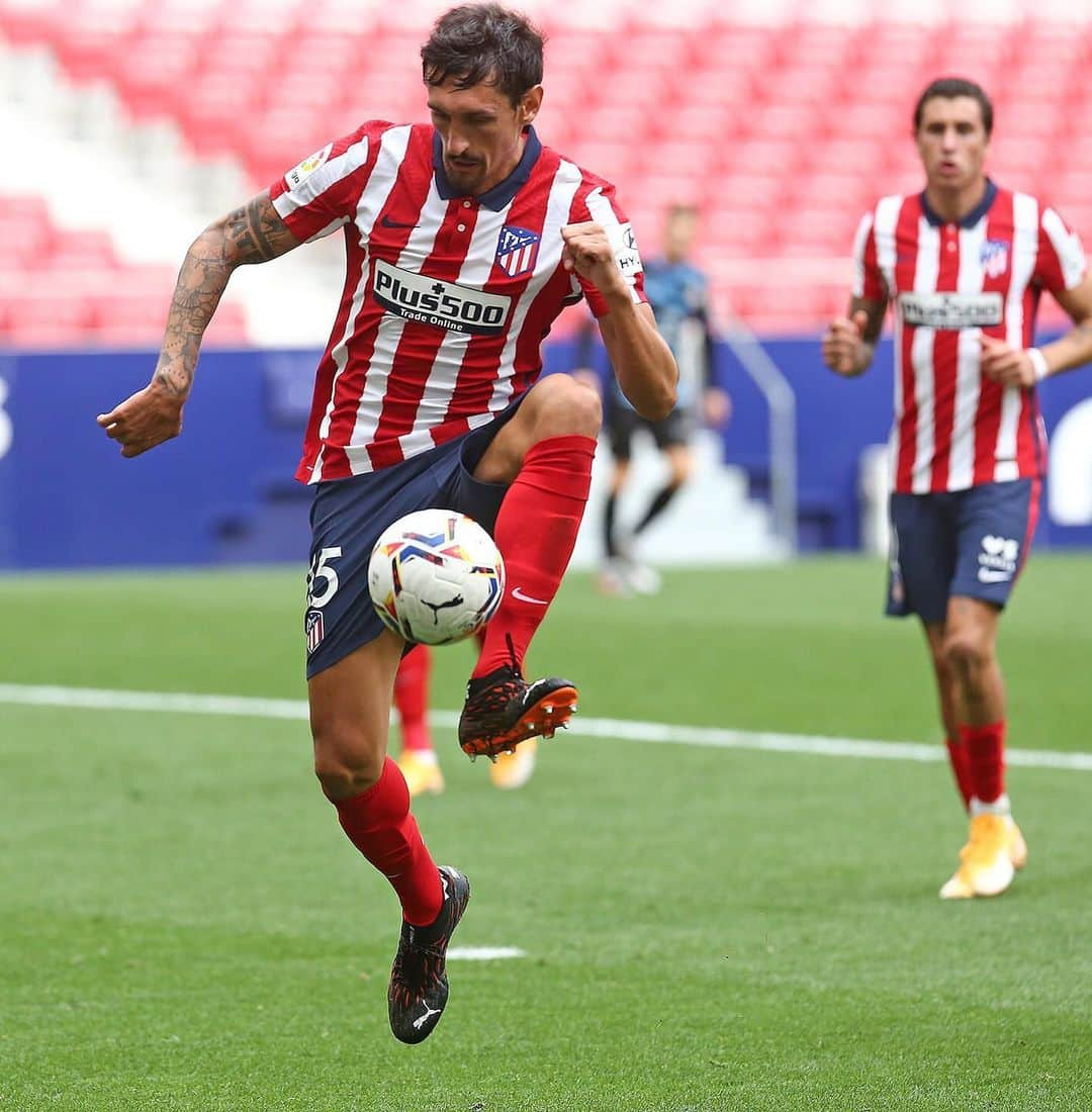 アトレティコ・マドリードさんのインスタグラム写真 - (アトレティコ・マドリードInstagram)「😀 Un día menos para nuestro debut en @LaLiga ⚽  🔜 #AtletiGranada 😏  🔴⚪ #AúpaAtleti」9月20日 4時40分 - atleticodemadrid