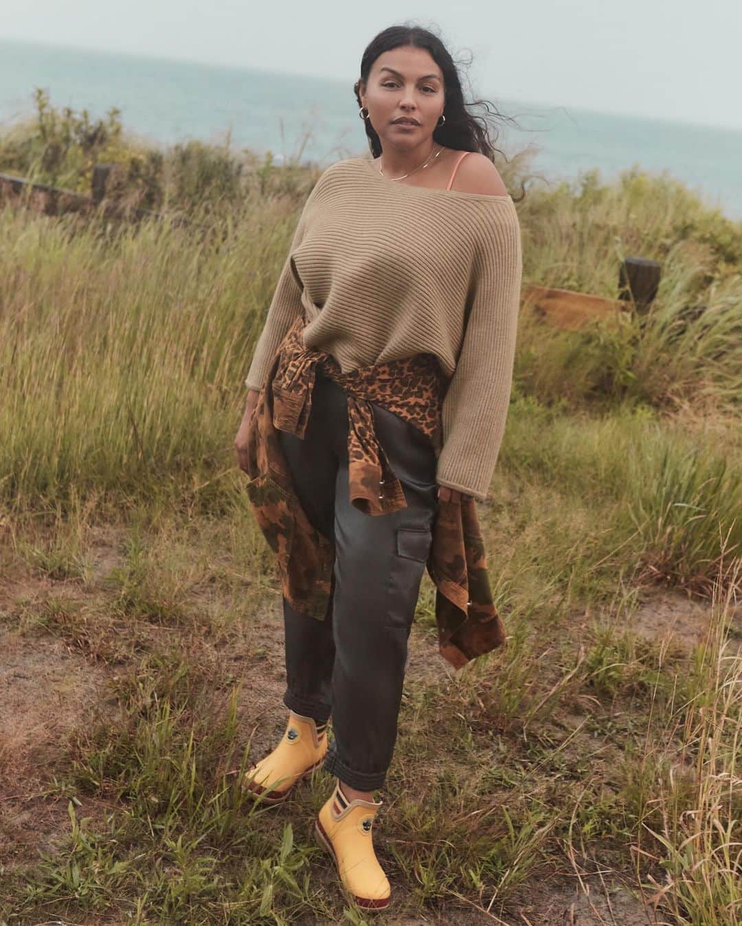 Anthropologieさんのインスタグラム写真 - (AnthropologieInstagram)「Sweater Stories, Chapter Three: Chunky Knits  With fall as the setting and purl as the prose, these cozy essentials tell tales of texture. Shop cozy new arrivals from XXS-3X at the link in our bio. #FallingForAnthro」9月20日 5時13分 - anthropologie