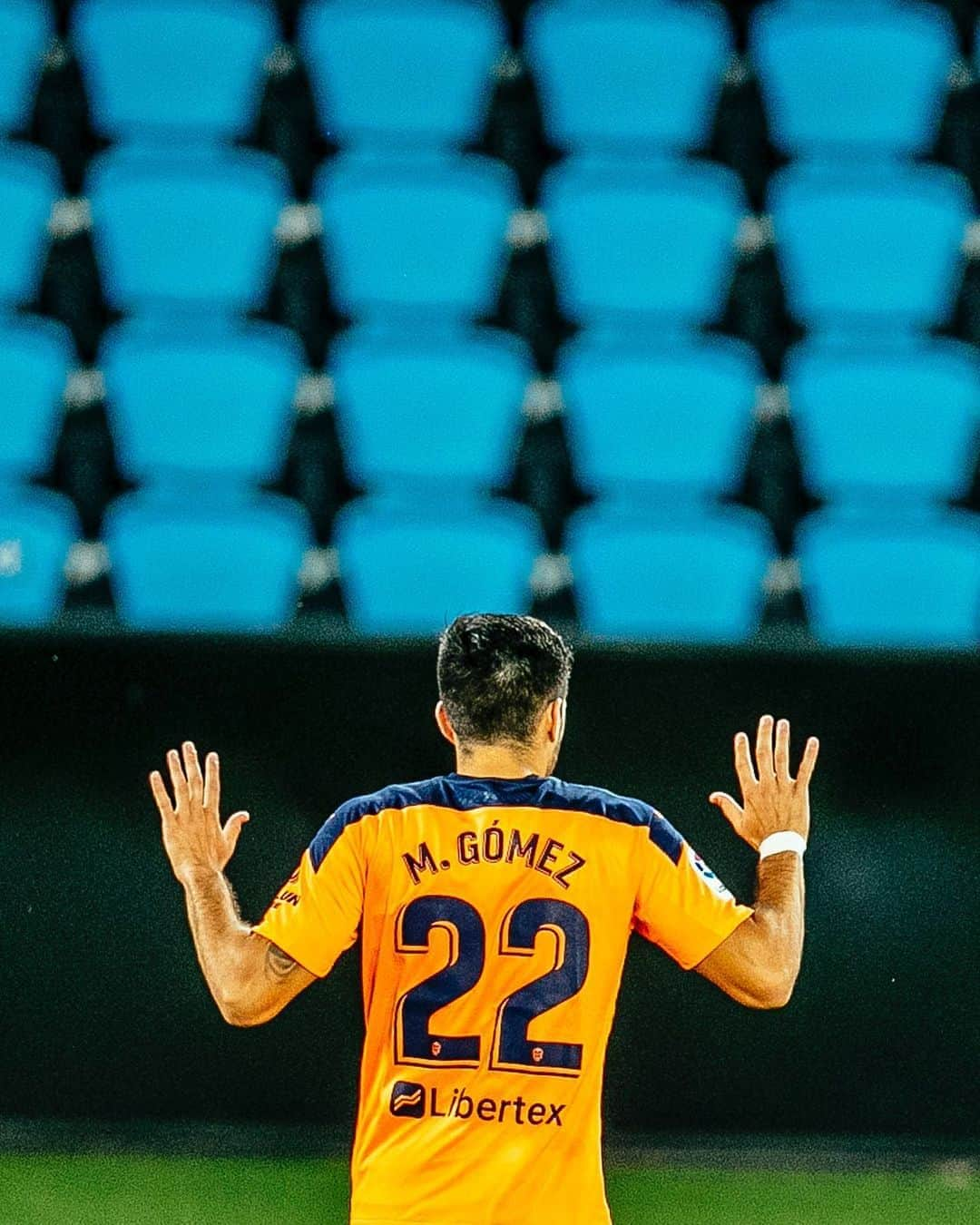 バレンシアCFさんのインスタグラム写真 - (バレンシアCFInstagram)「🎯 @maxi_gomez9 🎯 ‬  ‪#CeltaValencia 💙🦇 #ValenciaCF #AMUNTValencia #LaLiga」9月20日 5時17分 - valenciacf