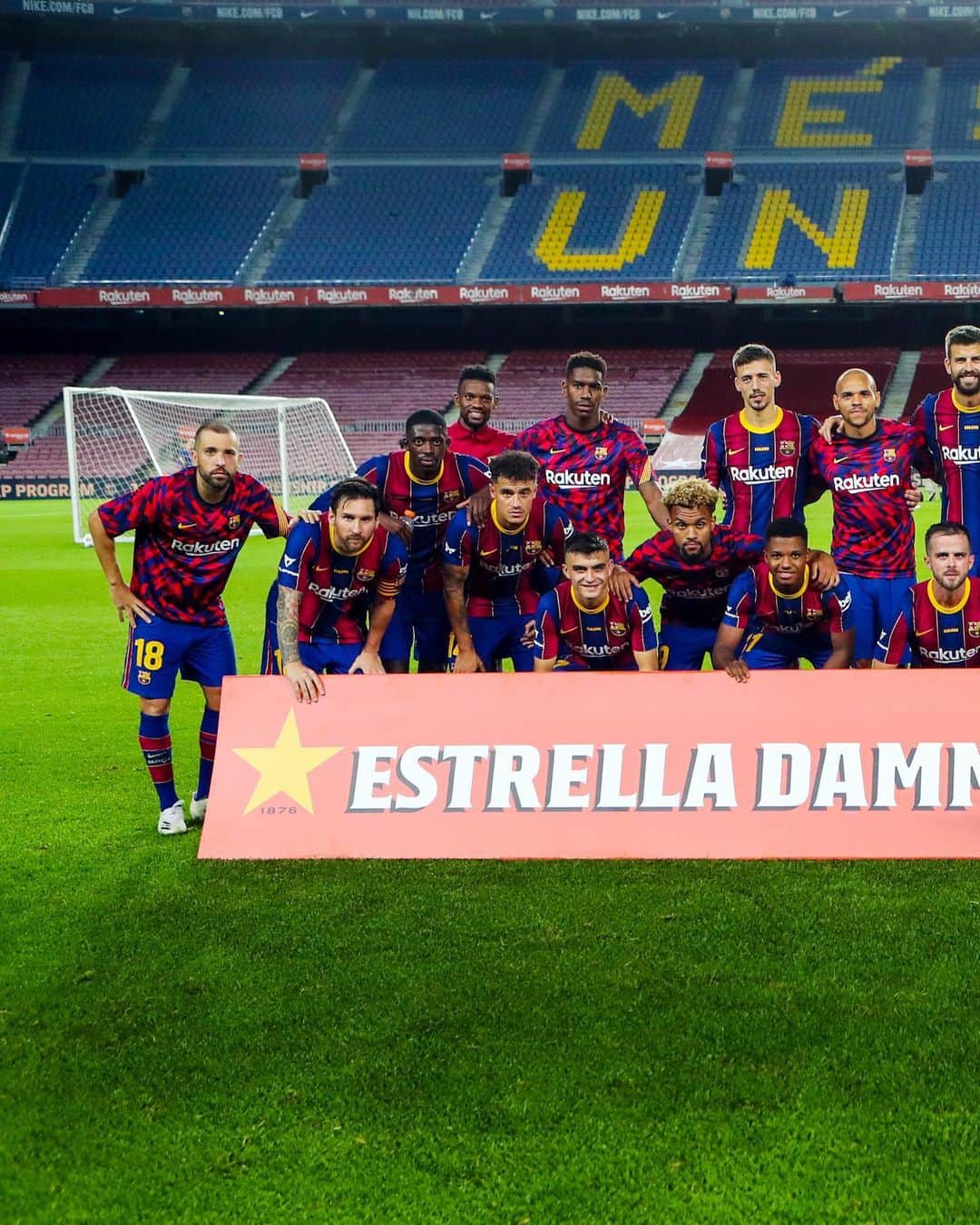 FCバルセロナさんのインスタグラム写真 - (FCバルセロナInstagram)「Team 💙❤️」9月20日 5時51分 - fcbarcelona
