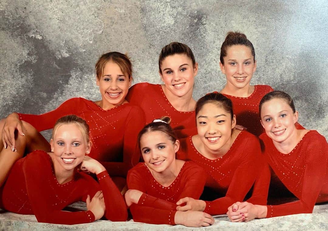 カーリー・パターソンのインスタグラム：「Some fun throwbacks for #nationalgymnasticsday 🤸🏻‍♂️」