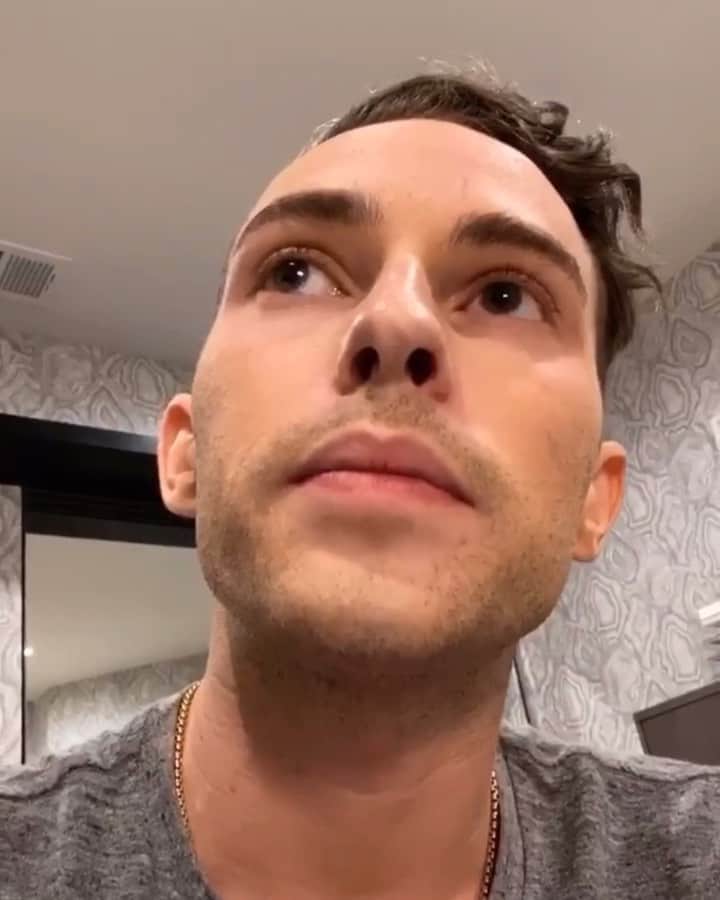 アダム・リッポンのインスタグラム：「I’m donating to the Get Mitch or Die Trying fund (@votesaveamerica) in an effort to flip 13 competitive senate races *the link is in my bio* Please make sure you are registered to vote. This election is too important. I’m voting for @joebiden and I hope you are too.」