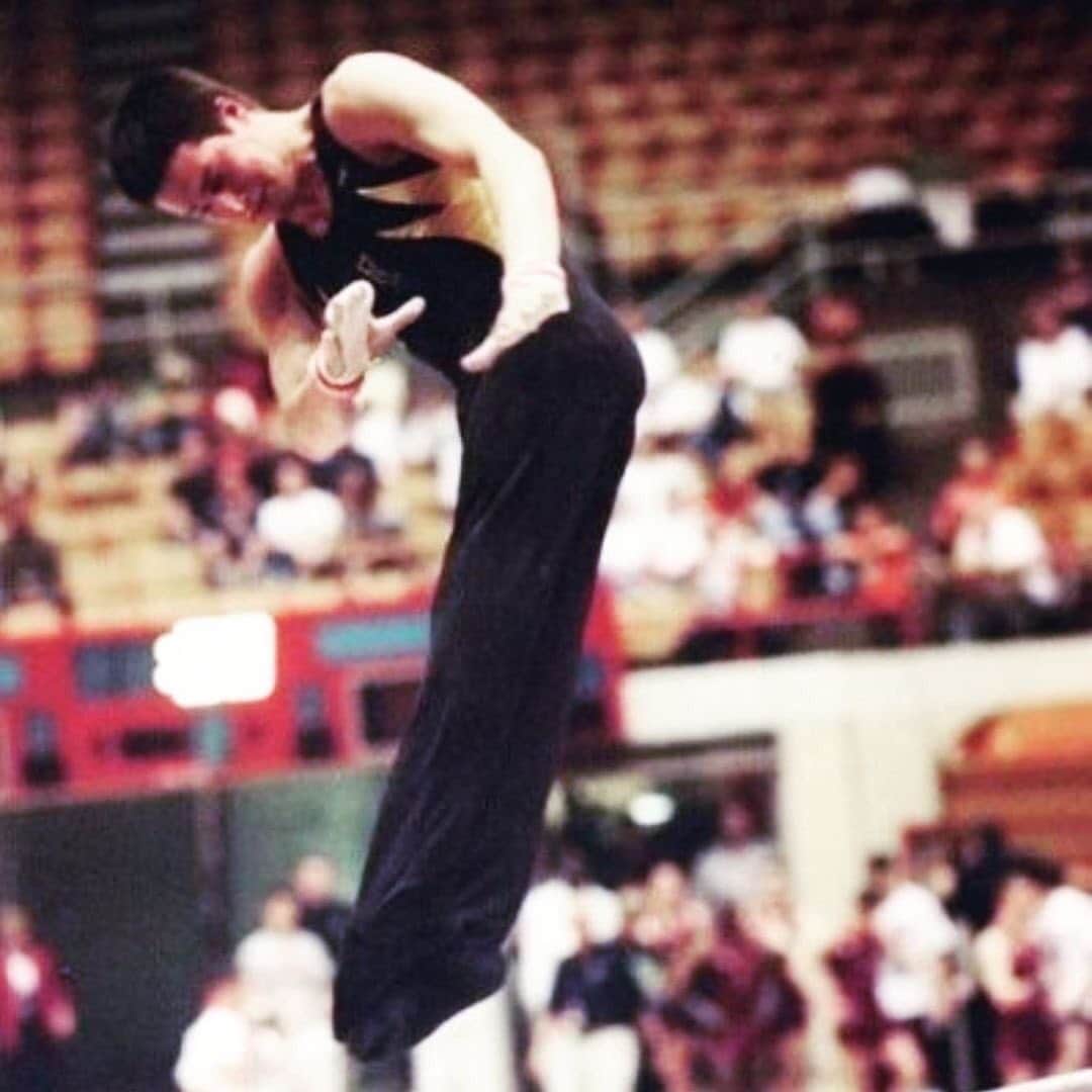 Inside Gymnasticsさんのインスタグラム写真 - (Inside GymnasticsInstagram)「💪💪Posted @withregram • @nvblair During my 4 years at Iowa I had 1 warm-up, 2 jerseys, and the same 3 coaches. 💛🖤 I was on 50% scholarship for one semester my senior year. I graduated in 2003 and to this day continue to pay off my student loan.  ✨ I grew up and trained at Cypress Academy in Houston. If I wanted to compete in collegiate gymnastics I had to go out of state.  💥 My college experience was more than I could ever ask for. I competed some, made life long friends, and grew into the man I am today. I wouldn’t change it for the 🌎  ⚡️ Happy National Gymnastics Day! We must save this sport that I love so much! . . #savemensgymnastics #internationalgymnasticsday @iowamgym @save_gophergymnastics @savewmgym」9月20日 7時08分 - insidegym