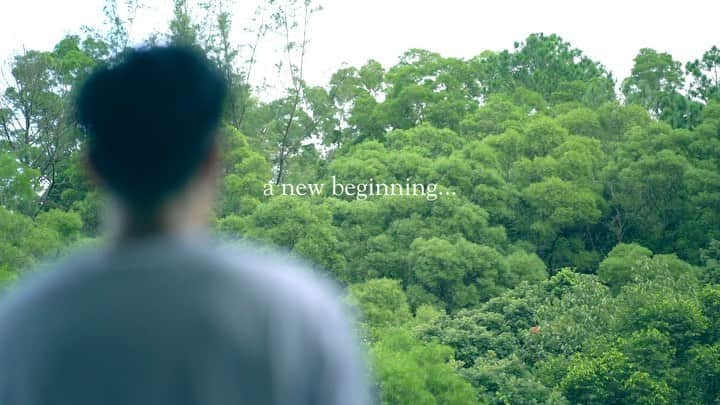 チャウ・パッホウのインスタグラム：「9月25日 新歌曲推出  a new beginning...  F.E.A.R Face everything and rise.」