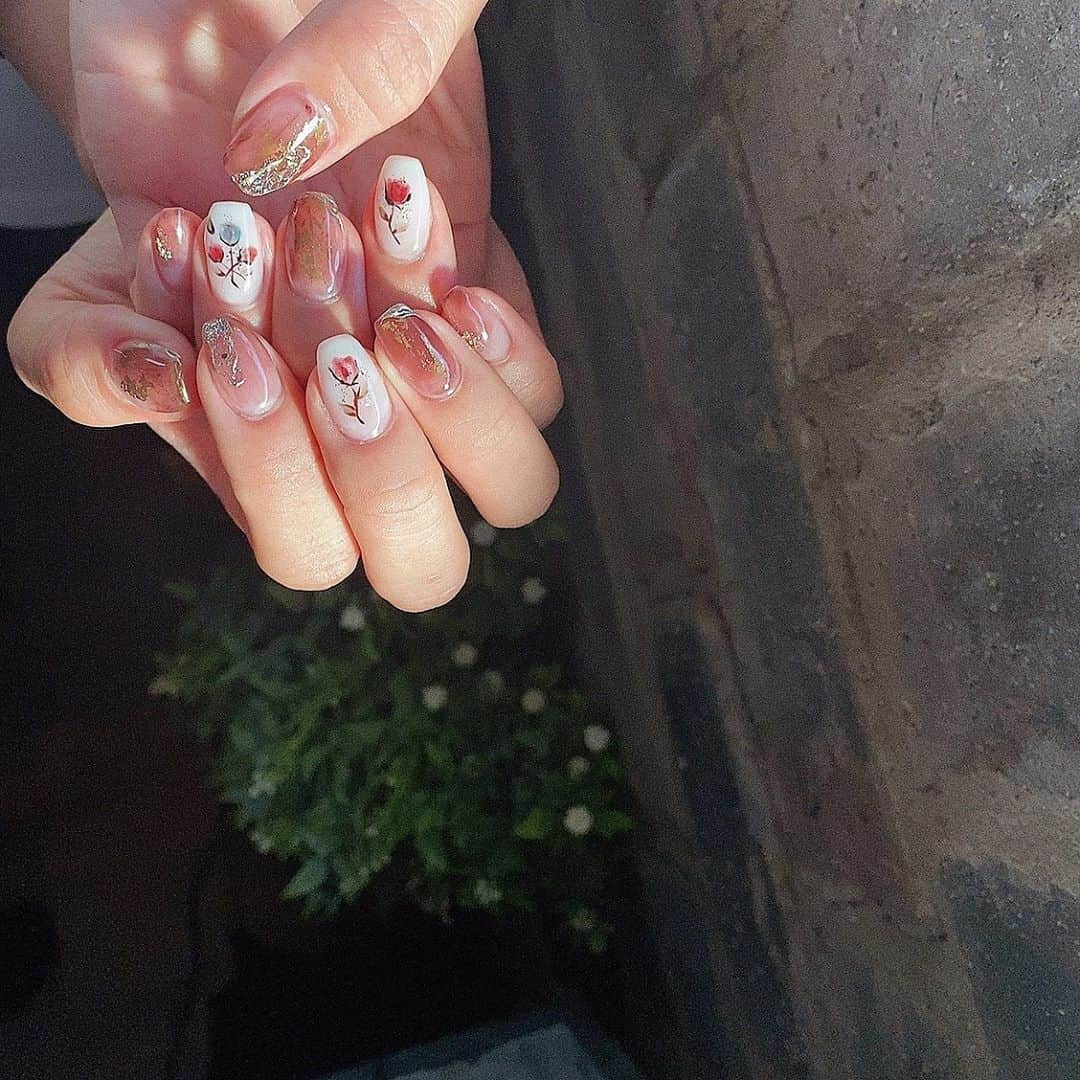 MIYUさんのインスタグラム写真 - (MIYUInstagram)「﻿ ﻿ しれ〜っとネイル変えました💅♥️﻿ ﻿ ﻿ ﻿ 今回は秋っぽく☺︎︎﻿ めちゃめちゃお気に入りです♡﻿ ﻿ ﻿ ﻿ どうですか？？😚🌼﻿ ﻿ ﻿ ﻿ ⋆٭⋆⚾︎- - - - - - - - - - - - - - - - -⚾︎⋆٭⋆﻿ ﻿ ﻿ ﻿ ﻿ 只今、バファローズ2連勝🔥﻿ 今日も勝って3連勝💪🏻✨﻿ ﻿ ﻿ ﻿ ﻿ ﻿ 【今日のスケジュール】﻿ ﻿ ﻿ ☆11:30〜﻿ BsGirlsオンラインステージ﻿ ＠Instagram﻿ ﻿ ﻿ ☆試合終了30分後〜﻿ BsGirlsオンラインサイン会﻿ ﻿ ﻿ ﻿ ﻿ 今日も1日よろしくお願いします♡﻿ ﻿ ﻿ ﻿ ﻿ ﻿ #オリックス #Bs2020 #BsGirls #オリ姫﻿ #野球 #プロ野球 #オリックスバファローズ #超革新系﻿ #野球女子　#野球好き　#京セラドーム大阪　﻿ #ほっともっとフィールド神戸﻿ #ネイル　#ニュアンスネイル　#秋ネイル　#スクエアネイル﻿ #baseball #ORIX #Buffaloes #BINNOVATION﻿ #MIYU #miyu_337  #🐼 ﻿ ﻿ ﻿」9月20日 7時18分 - miyu_bsgirls_337